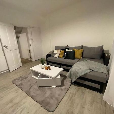 Beautiful 2 Bedroom On Tower Bridge London Exterior foto