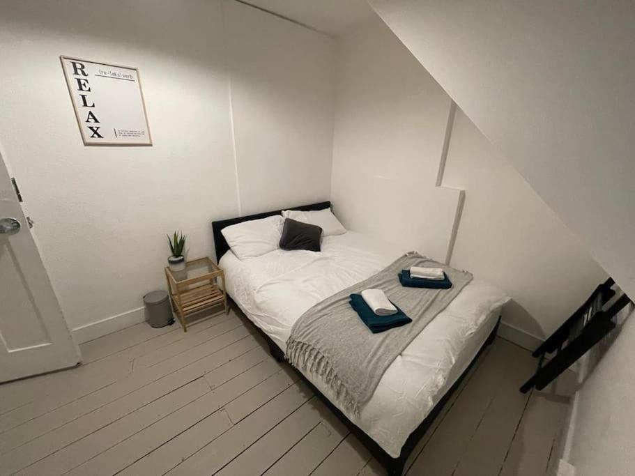 Beautiful 2 Bedroom On Tower Bridge London Exterior foto