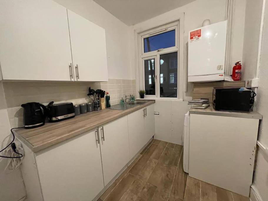 Beautiful 2 Bedroom On Tower Bridge London Exterior foto