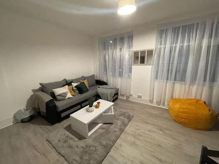Beautiful 2 Bedroom On Tower Bridge London Exterior foto